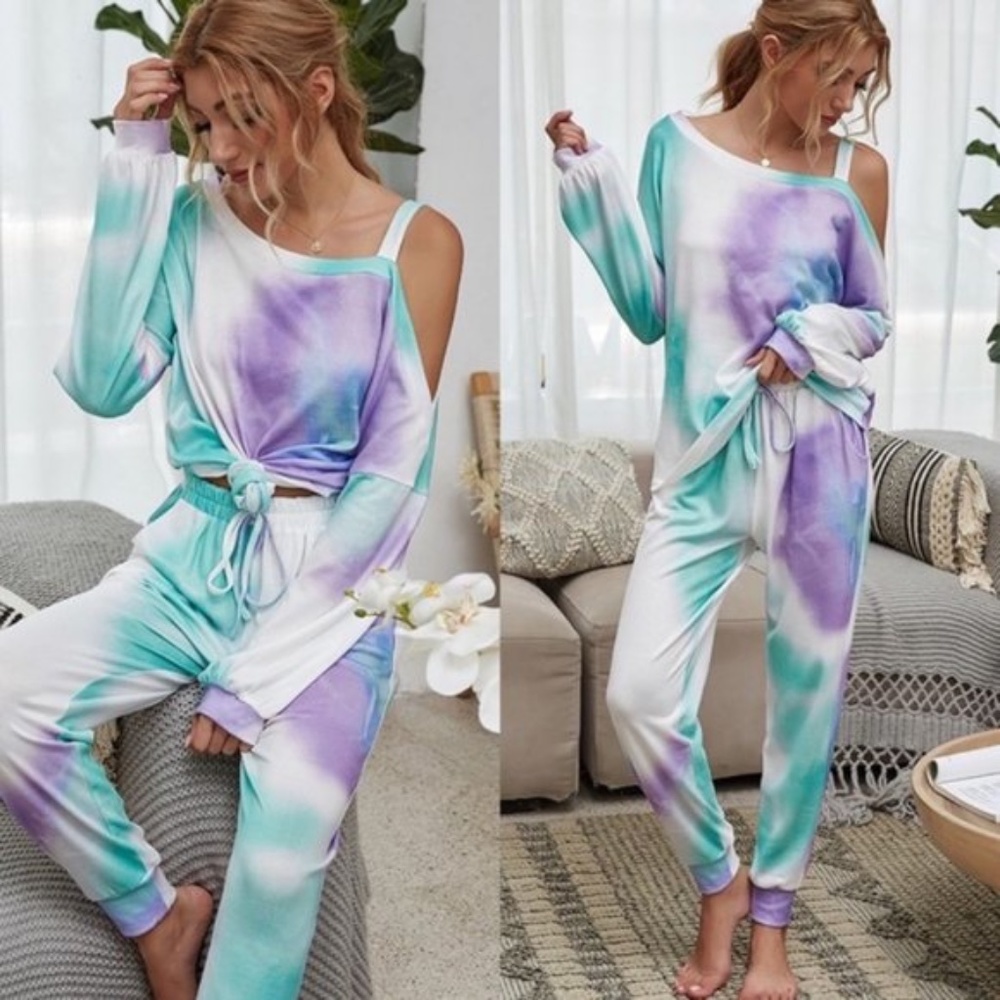- IN STOCK Tie Dye Lounge set - Picture 3 of 3